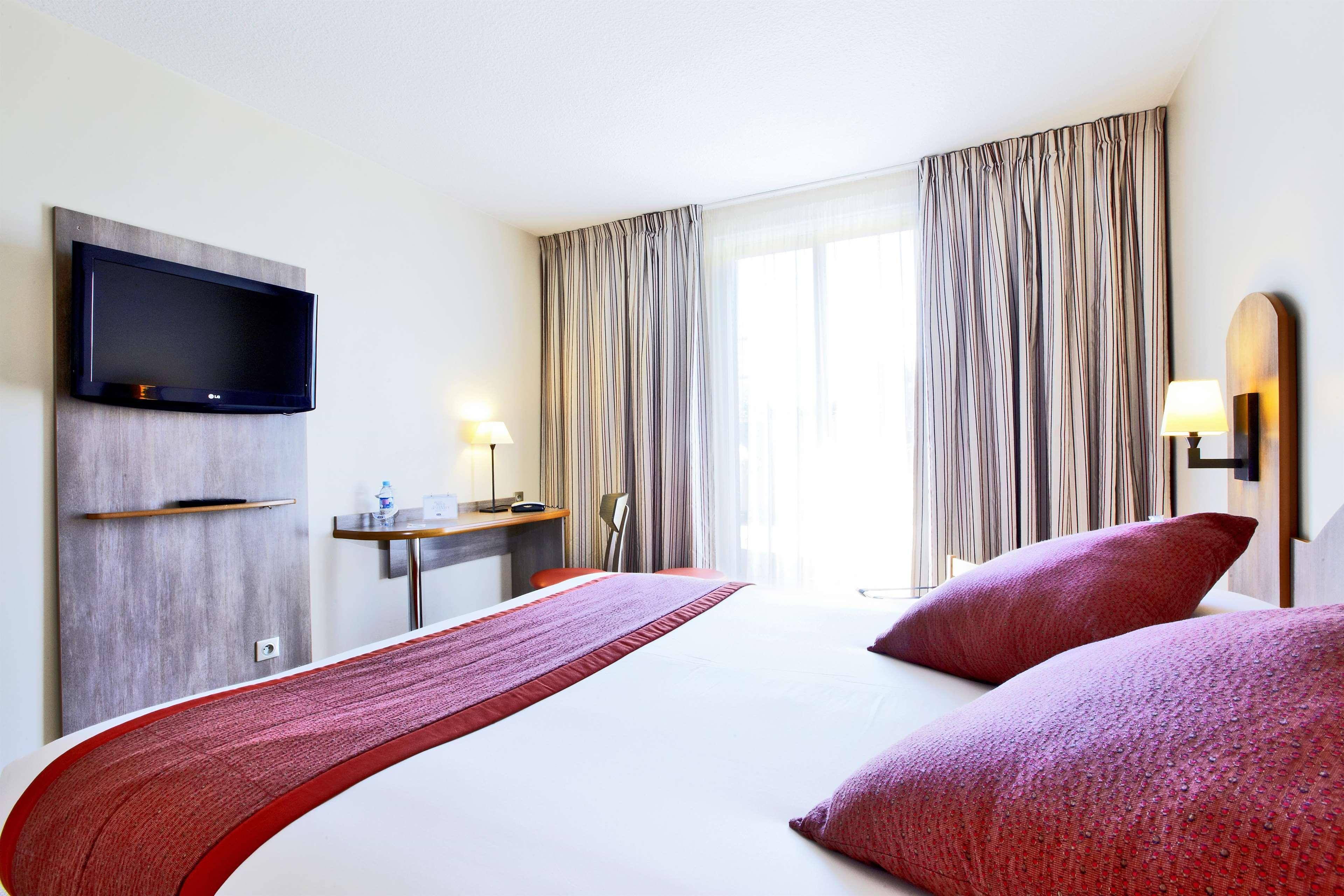 Kyriad Prestige Compiegne Jaux Exterior foto